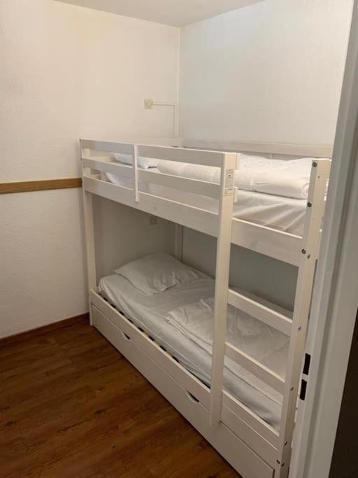 Apartamento Au Pied Des Pistes Avec Parking Entierement Renove Huez Exterior foto