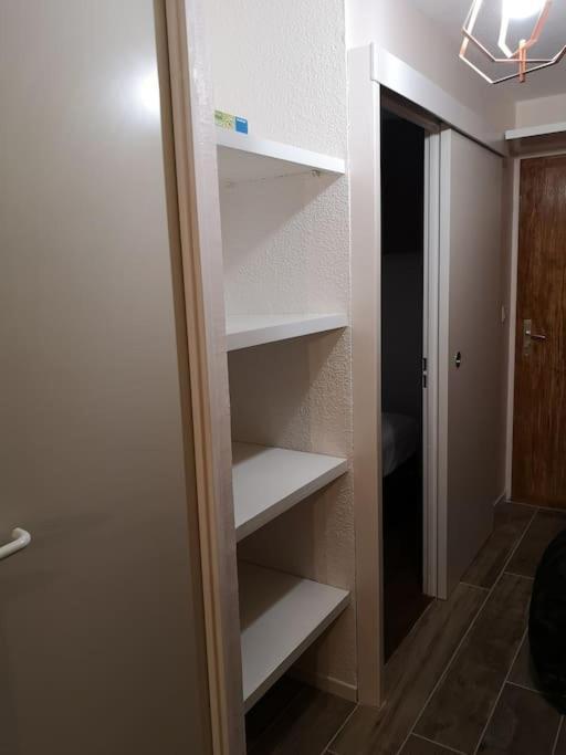 Apartamento Au Pied Des Pistes Avec Parking Entierement Renove Huez Exterior foto