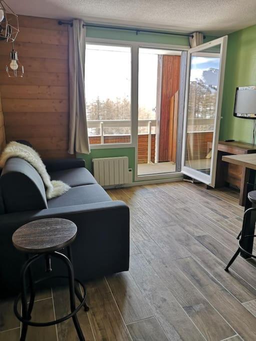 Apartamento Au Pied Des Pistes Avec Parking Entierement Renove Huez Exterior foto